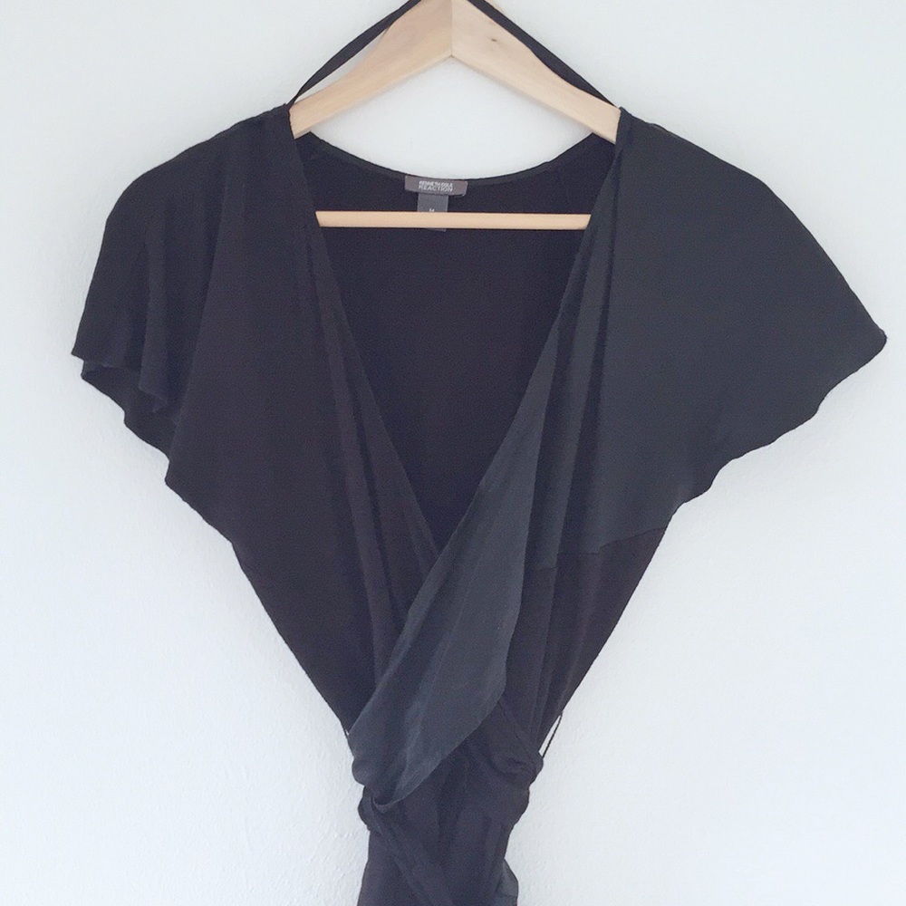 Kenneth Cole Reaction Flutter Sleeve Wrap Top